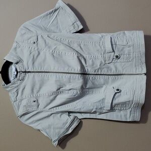 Ladies zippered top size 6